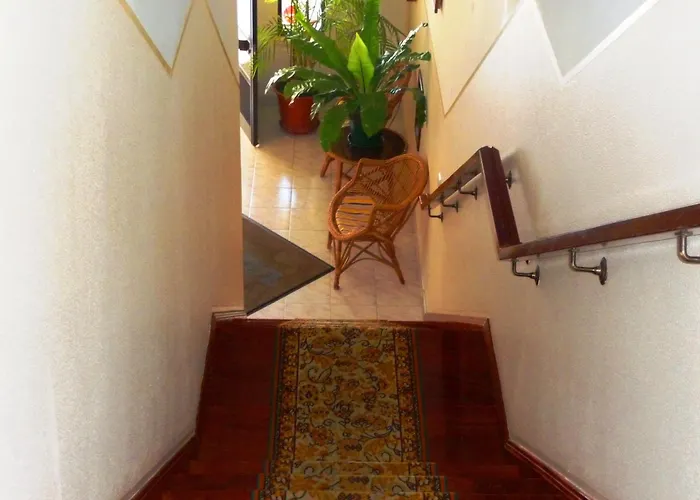 Marazul בית הארחה 2*